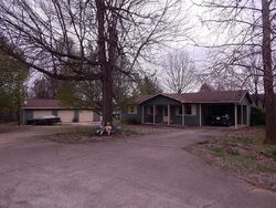  Madison St, Huntsville AR