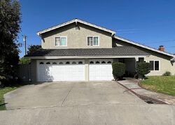 Pre-foreclosure in  E HILDA PL Anaheim, CA 92806