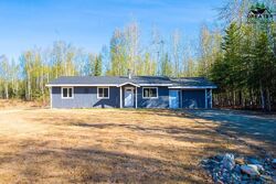 Pre-foreclosure in  SUNFLOWER LOOP North Pole, AK 99705