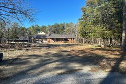 Pre-foreclosure in  AQUA VISTA DR W Gadsden, AL 35901
