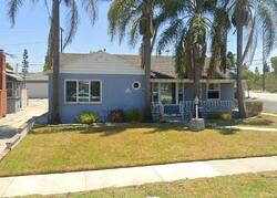 Pre-foreclosure in  S 11TH AVE Inglewood, CA 90305
