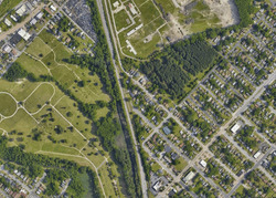 Pre-foreclosure in  MAPLE AVE Newport News, VA 23607