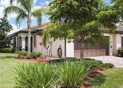 Pre-foreclosure in  TESORO DR Venice, FL 34293