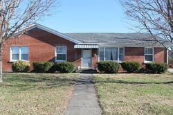  W Maple St, Nicholasville KY
