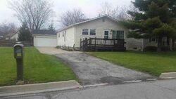 Pre-foreclosure in  PALMWOOD AVE Monroe, MI 48161