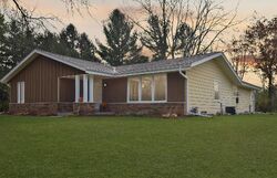 Pre-foreclosure in  PONDEROSA DR Cedarburg, WI 53012
