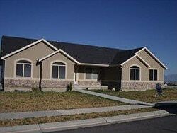 Pre-foreclosure in  S LAKE MOUNTAIN DR Saratoga Springs, UT 84045