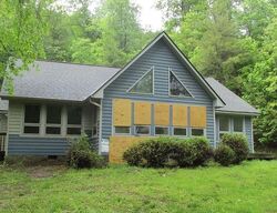 Pre-foreclosure in  CRAIG WOODS RD New Castle, VA 24127