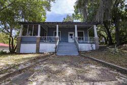 Pre-foreclosure in  RIVER ST Palatka, FL 32177