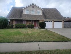 Pre-foreclosure in  FELLSWOOD LN Port Neches, TX 77651