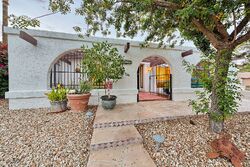 Pre-foreclosure in  E MERCER LN Phoenix, AZ 85028