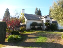Pre-foreclosure in  N SIERRA VISTA AVE Fresno, CA 93730