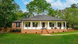  Wilcher Dr, Laurel MS