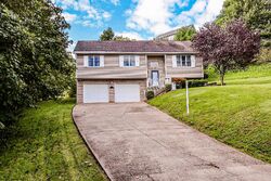 Pre-foreclosure in  JUNE LN Morgantown, WV 26508