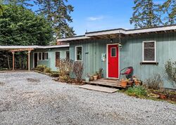 Pre-foreclosure in  SW 144TH ST Vashon, WA 98070