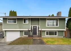 Pre-foreclosure in  S ANACORTES ST Burlington, WA 98233