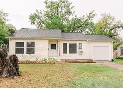  Manor Dr, Victoria TX