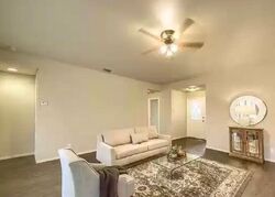 Pre-foreclosure in  VALLEY WAY San Antonio, TX 78250