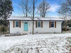 Pre-foreclosure in  BOY SCOUT RD Hixson, TN 37343