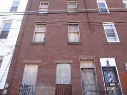 Pre-foreclosure in  W CUMBERLAND ST Philadelphia, PA 19132