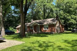 Pre-foreclosure in  REDBUD TRL Eureka, MO 63025