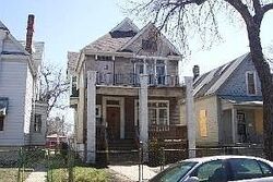 Pre-foreclosure in  S PERRY AVE Chicago, IL 60621