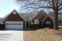 Pre-foreclosure in  LAWHON CT Tucker, GA 30084