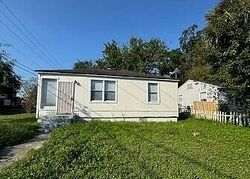 Pre-foreclosure in  W 12TH ST Jacksonville, FL 32209