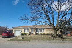 Pre-foreclosure in  N FRANK PKWY Harwood Heights, IL 60706