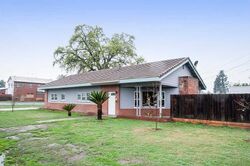 Pre-foreclosure in  S WATSON ST Visalia, CA 93277