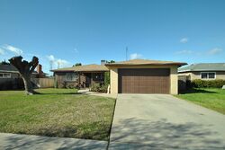 Pre-foreclosure in  N KAVANAGH AVE Fresno, CA 93705