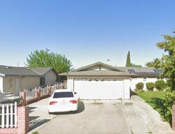 Pre-foreclosure in  OLDS AVE Livingston, CA 95334