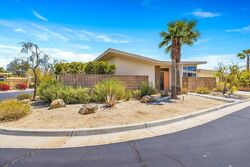 Pre-foreclosure in  ALEXANDER CLUB DR Palm Springs, CA 92262