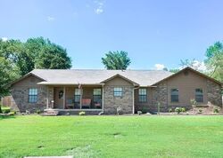 Pre-foreclosure in  NORMAN CIR Alma, AR 72921