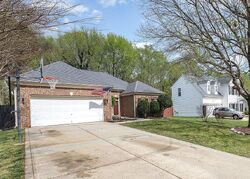 Pre-foreclosure in  GABRIEL DR Mooresville, NC 28115