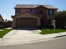Pre-foreclosure in  BABBLING BROOK CIR Menifee, CA 92584
