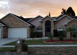 Pre-foreclosure in  DAPHNE DR Brandon, FL 33510