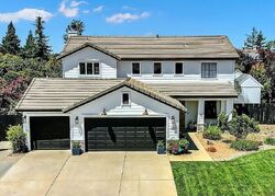 Pre-foreclosure in  PHEASANT RUN DR Dixon, CA 95620
