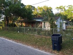 Pre-foreclosure in  N 20TH ST Tampa, FL 33610