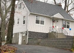 Pre-foreclosure in  MAPLE LN Medford, NY 11763