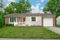 Pre-foreclosure in  CANOE DR Galloway, OH 43119