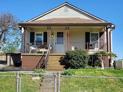 Pre-foreclosure in  HIGH ST S Oak Hill, WV 25901