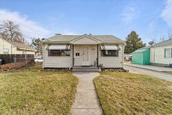 Pre-foreclosure in  S ALDER ST Kennewick, WA 99336