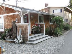 Pre-foreclosure in  SHORELINE DR Camano Island, WA 98282