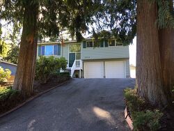 Pre-foreclosure in  4TH DR SE Everett, WA 98208