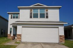 Pre-foreclosure in  WALDENS POND CT Houston, TX 77044