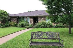 Pre-foreclosure in  OAKWOOD DR Richardson, TX 75082