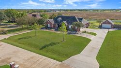 Pre-foreclosure in  E ALAMOSA DR Terrell, TX 75160