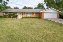 Pre-foreclosure in  WINIFRED DR Fort Worth, TX 76133