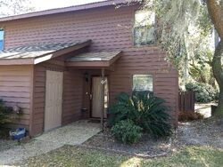 Pre-foreclosure in  BATTERY LN Beaufort, SC 29902
